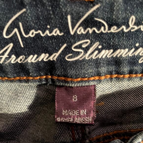 Gloria Vanderbilt size 8 Women's blue jeans slimming shorts 30 x 17 - Picture 2 of 6